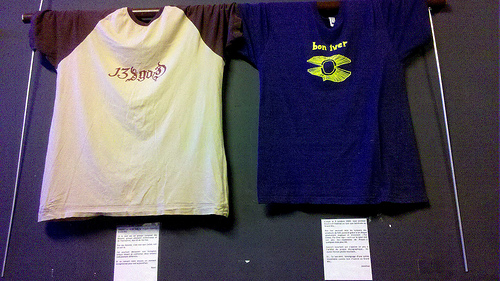 Exposition des t-shirts des bnvoles